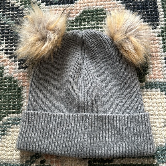 Crewcuts Girls Gray Wool Blend Double Pom Pom Beanie - Size L/XL - Picture 2 of 3